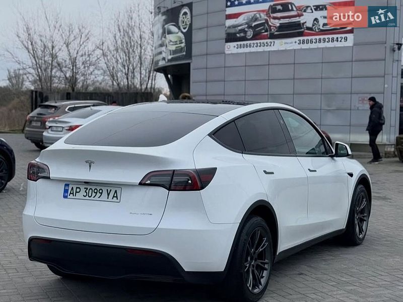Внедорожник / Кроссовер Tesla Model Y 2024 в Запорожье