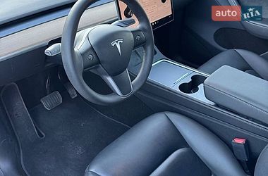 Позашляховик / Кросовер Tesla Model Y 2024 в Києві