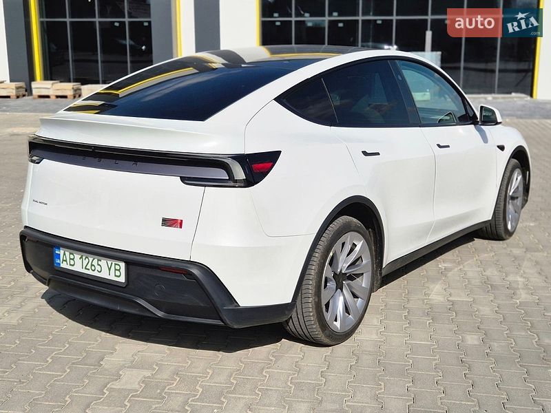 Внедорожник / Кроссовер Tesla Model Y 2025 в Виннице
