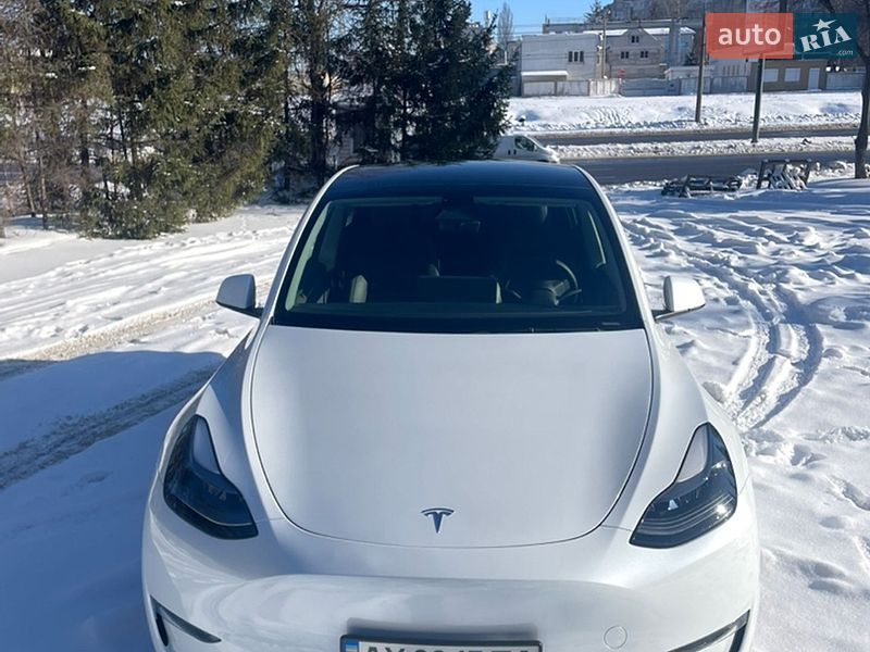 Внедорожник / Кроссовер Tesla Model Y 2023 в Харькове