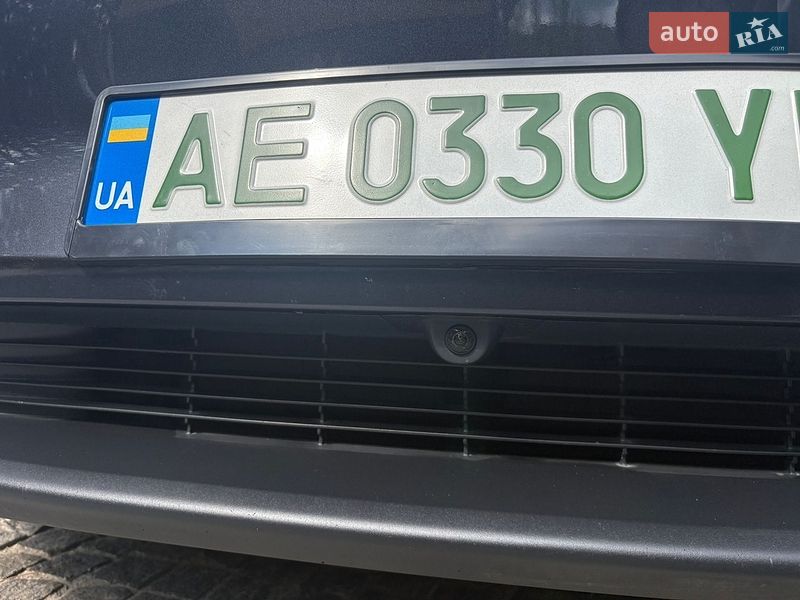 Внедорожник / Кроссовер Tesla Model Y 2025 в Днепре
