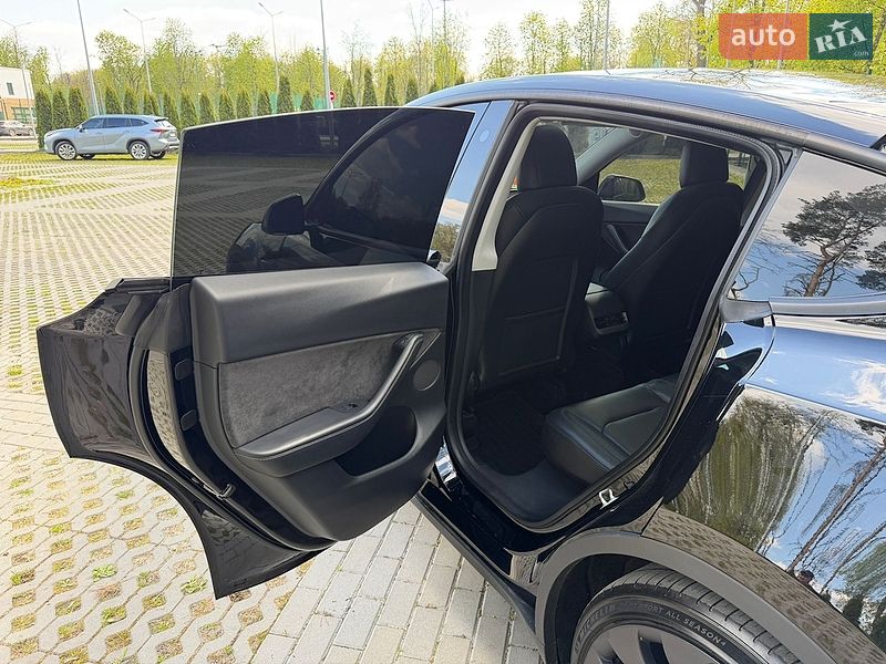 Позашляховик / Кросовер Tesla Model Y 2022 в Харкові