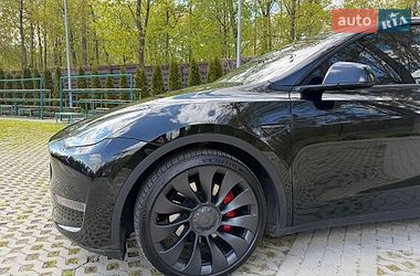 Позашляховик / Кросовер Tesla Model Y 2022 в Харкові