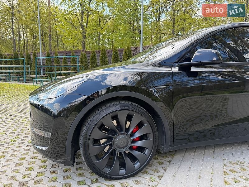 Позашляховик / Кросовер Tesla Model Y 2022 в Харкові