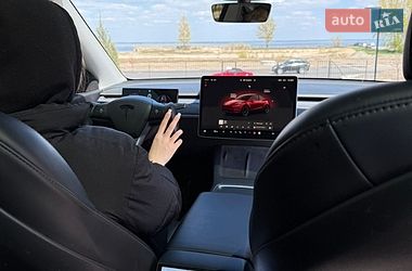 Позашляховик / Кросовер Tesla Model Y 2022 в Черкасах