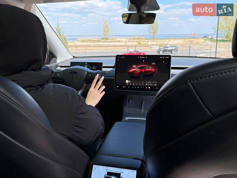Позашляховик / Кросовер Tesla Model Y 2022 в Черкасах