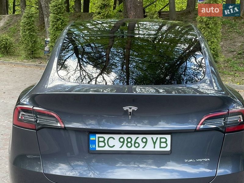Внедорожник / Кроссовер Tesla Model Y 2023 в Дрогобыче