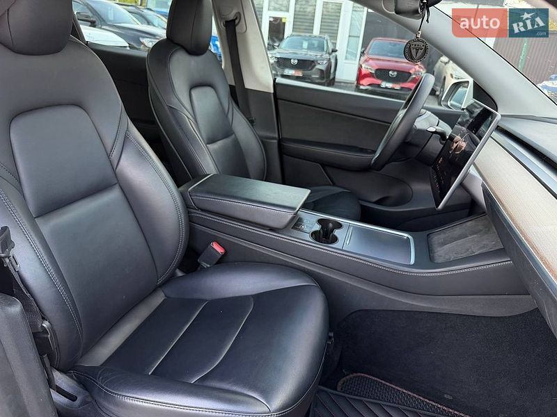 Позашляховик / Кросовер Tesla Model Y 2022 в Харкові