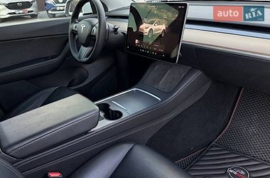 Позашляховик / Кросовер Tesla Model Y 2022 в Харкові
