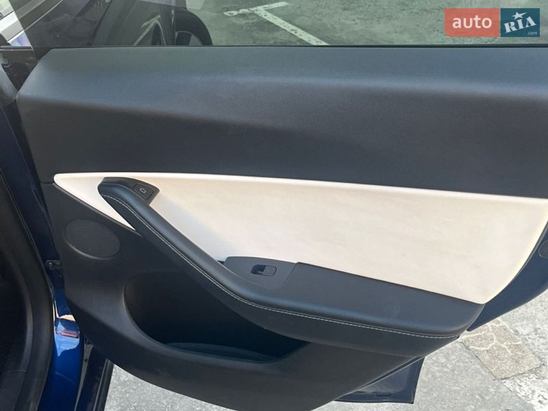 Внедорожник / Кроссовер Tesla Model Y 2021 в Киеве фото 15 Внедорожник / Кроссовер Tesla Model Y 2021 в Киеве