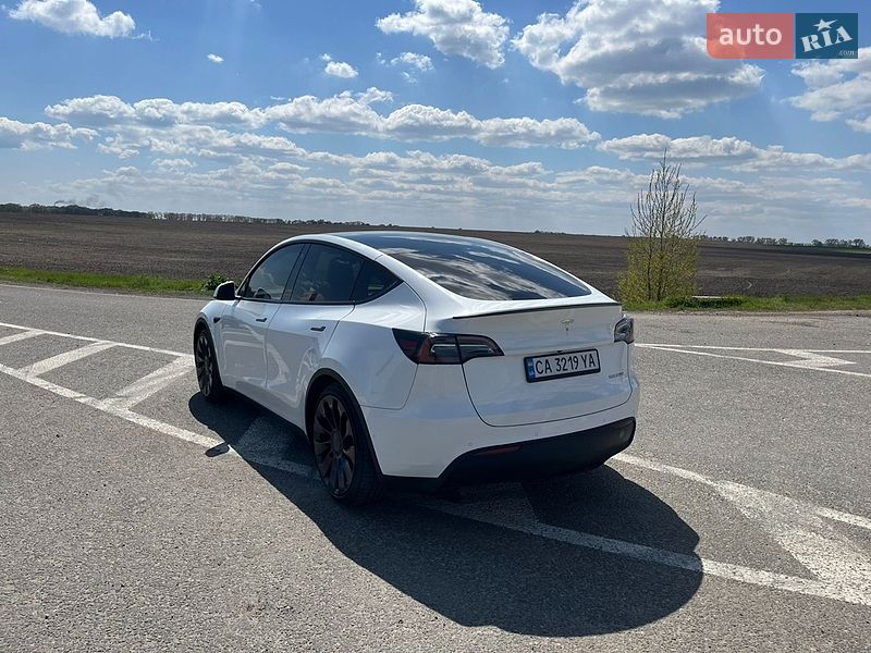 Внедорожник / Кроссовер Tesla Model Y 2022 в Черкассах