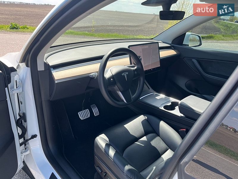 Внедорожник / Кроссовер Tesla Model Y 2022 в Черкассах