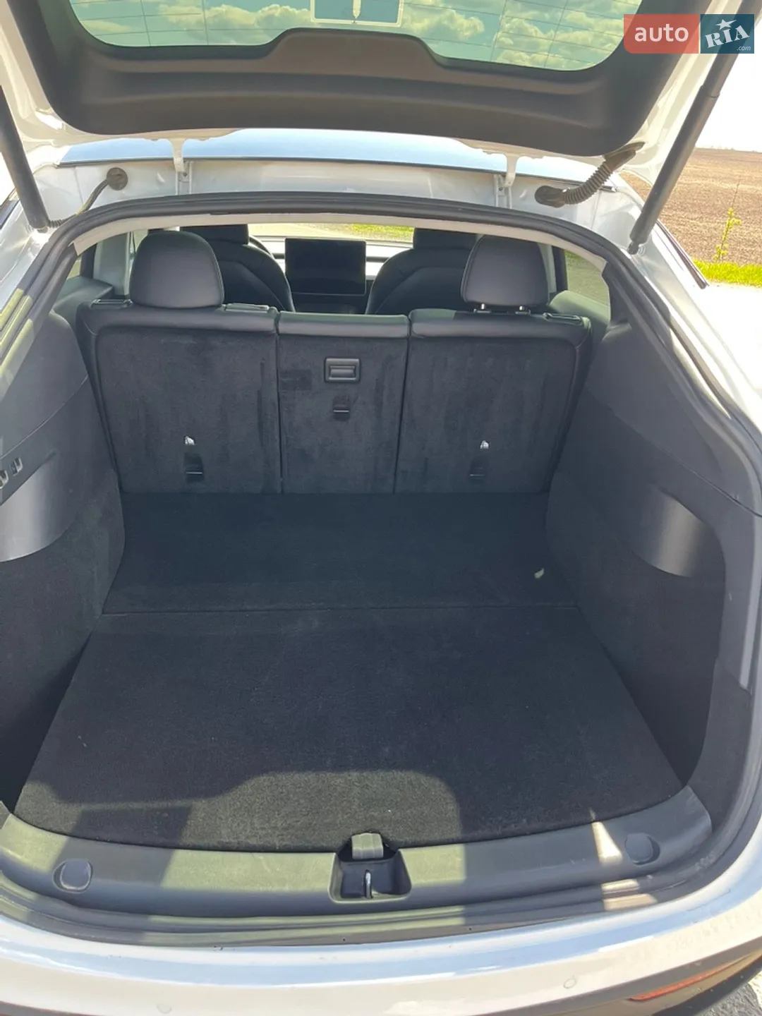 2022 Tesla Model Y - мініатюра 21