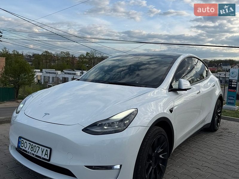 Tesla Model Y 2021