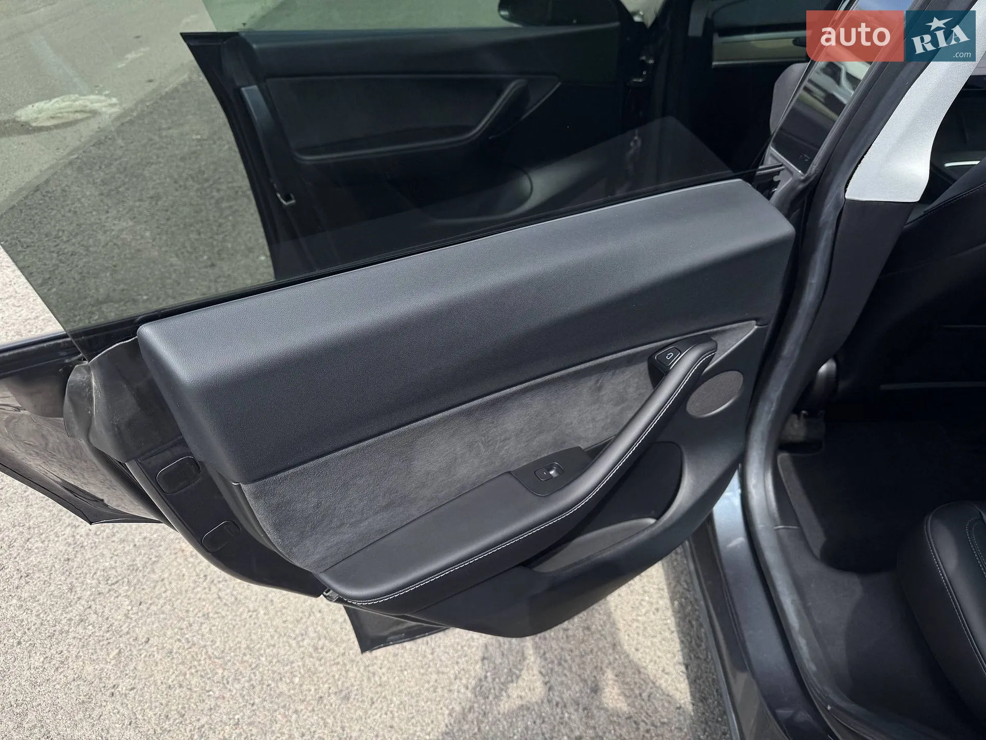 2021 Tesla Model Y - мініатюра 23