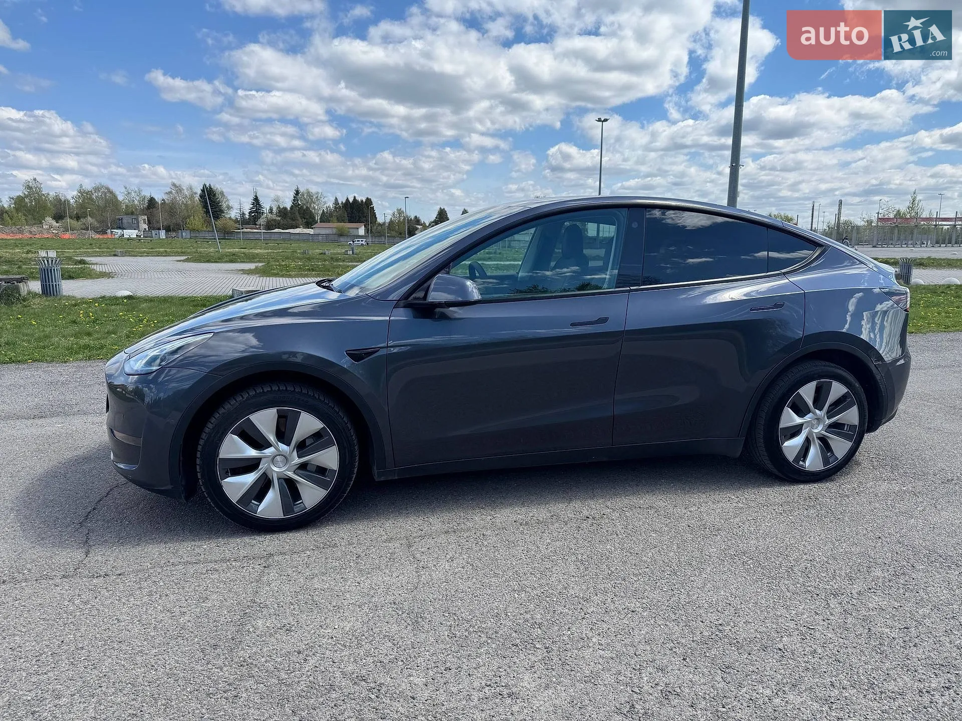 2021 Tesla Model Y - мініатюра 4