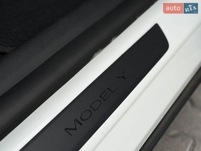 Внедорожник / Кроссовер Tesla Model Y 2022 в Виннице
