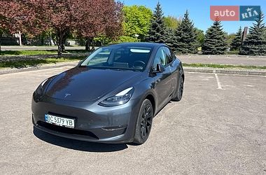 Позашляховик / Кросовер Tesla Model Y 2022 в Львові