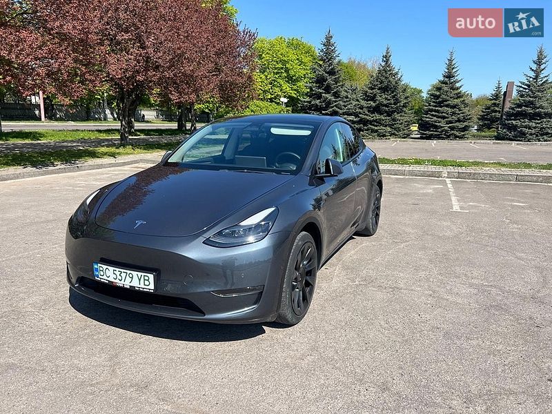 Позашляховик / Кросовер Tesla Model Y 2022 в Львові