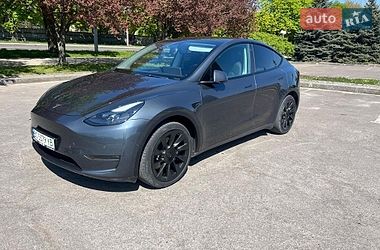 Позашляховик / Кросовер Tesla Model Y 2022 в Львові