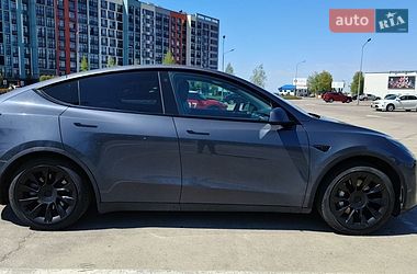 Внедорожник / Кроссовер Tesla Model Y 2021 в Киеве