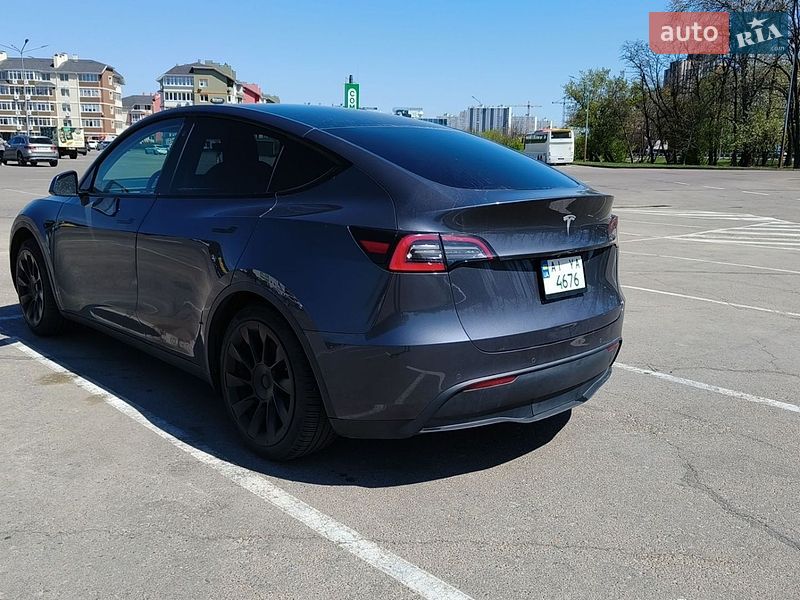 Внедорожник / Кроссовер Tesla Model Y 2021 в Киеве