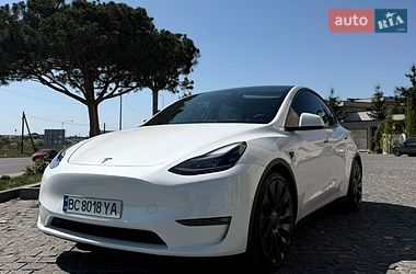 Позашляховик / Кросовер Tesla Model Y 2022 в Львові