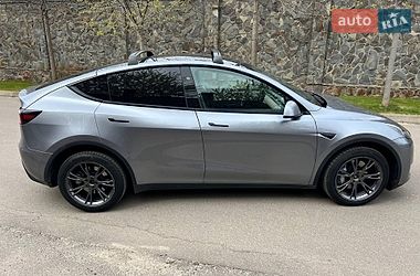 Внедорожник / Кроссовер Tesla Model Y 2025 в Киеве