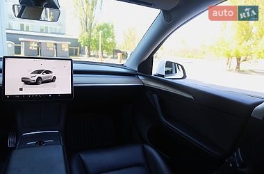 Внедорожник / Кроссовер Tesla Model Y 2022 в Киеве