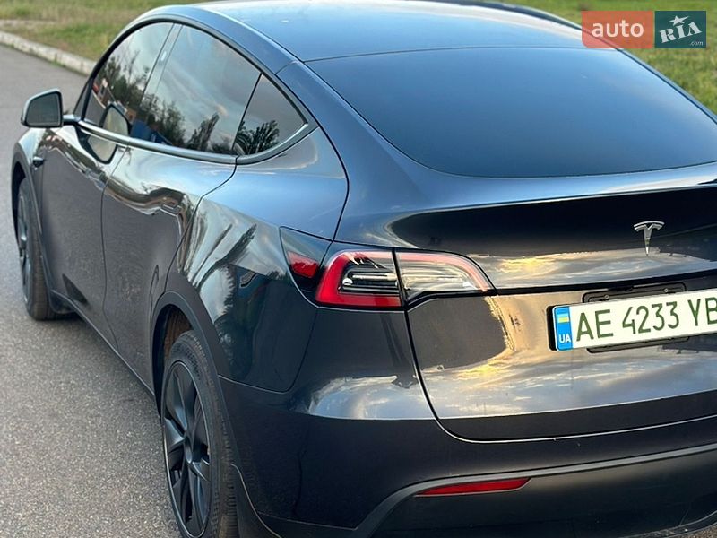 Позашляховик / Кросовер Tesla Model Y 2024 в Кривому Розі