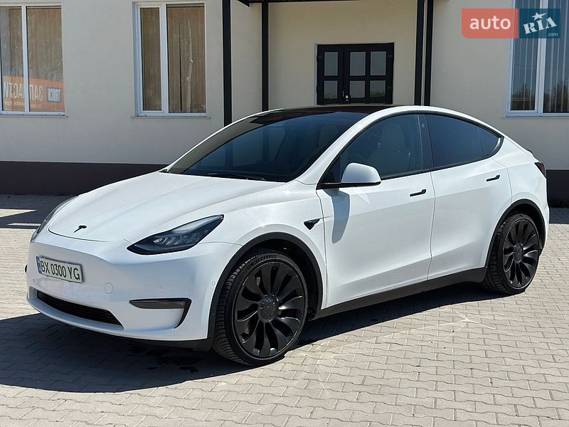 Tesla Model Y 2021