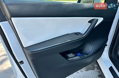 Внедорожник / Кроссовер Tesla Model Y 2021 в Тернополе