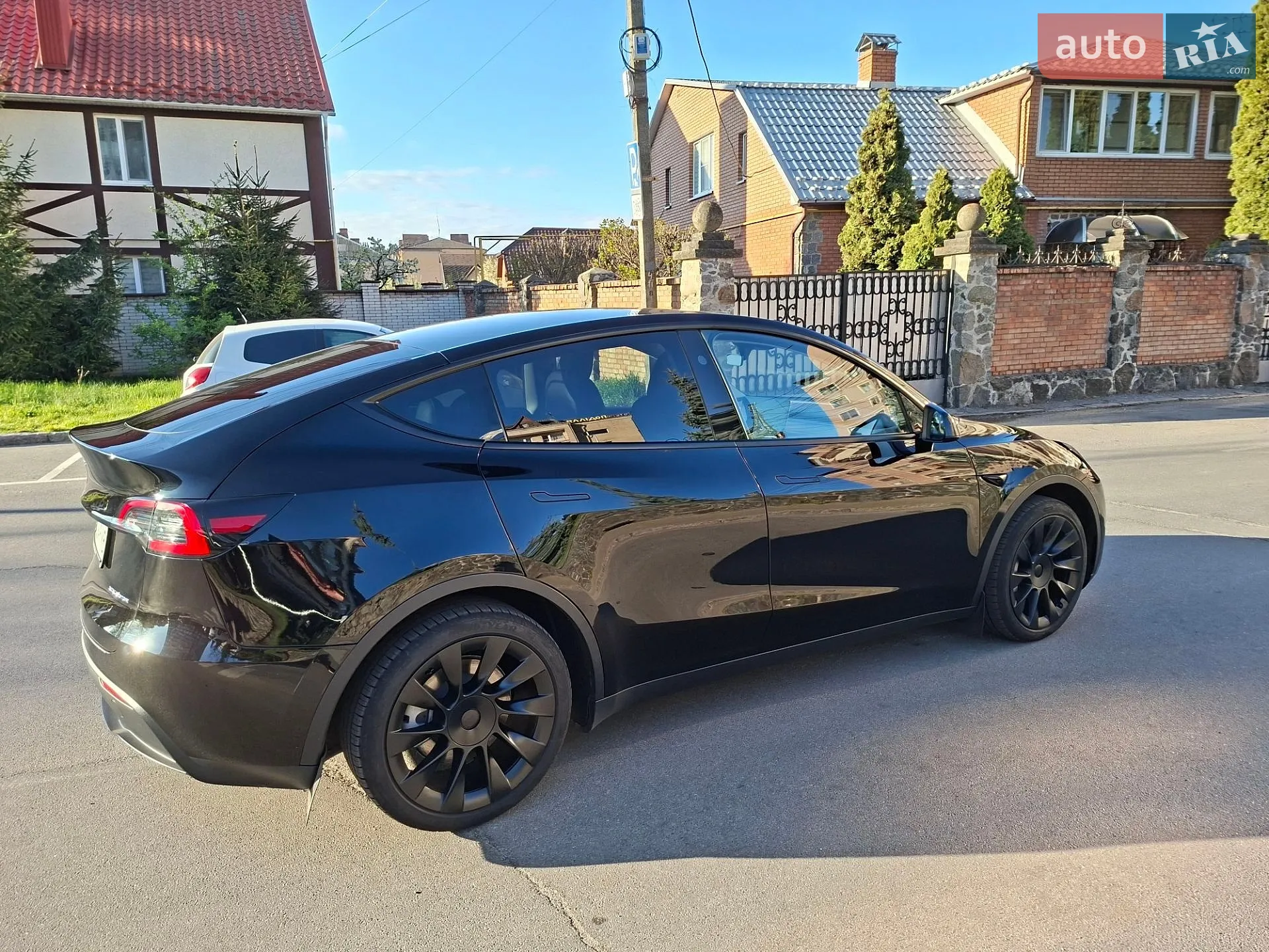 2024 Tesla Model Y - мініатюра 4