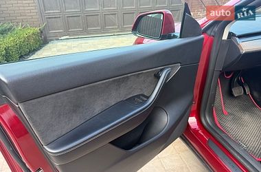 Внедорожник / Кроссовер Tesla Model Y 2022 в Киеве