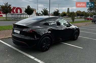 Внедорожник / Кроссовер Tesla Model Y 2024 в Киеве