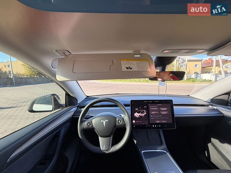Внедорожник / Кроссовер Tesla Model Y 2023 в Львове