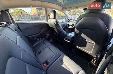 Внедорожник / Кроссовер Tesla Model Y 2023 в Львове