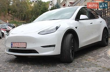 Внедорожник / Кроссовер Tesla Model Y 2023 в Киеве
