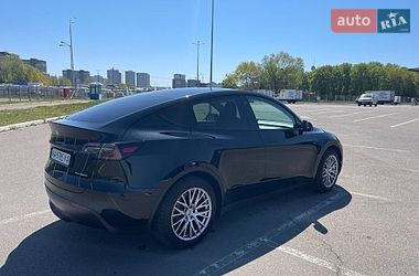 Внедорожник / Кроссовер Tesla Model Y 2023 в Киеве