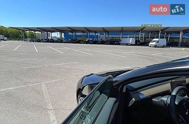 Внедорожник / Кроссовер Tesla Model Y 2023 в Киеве