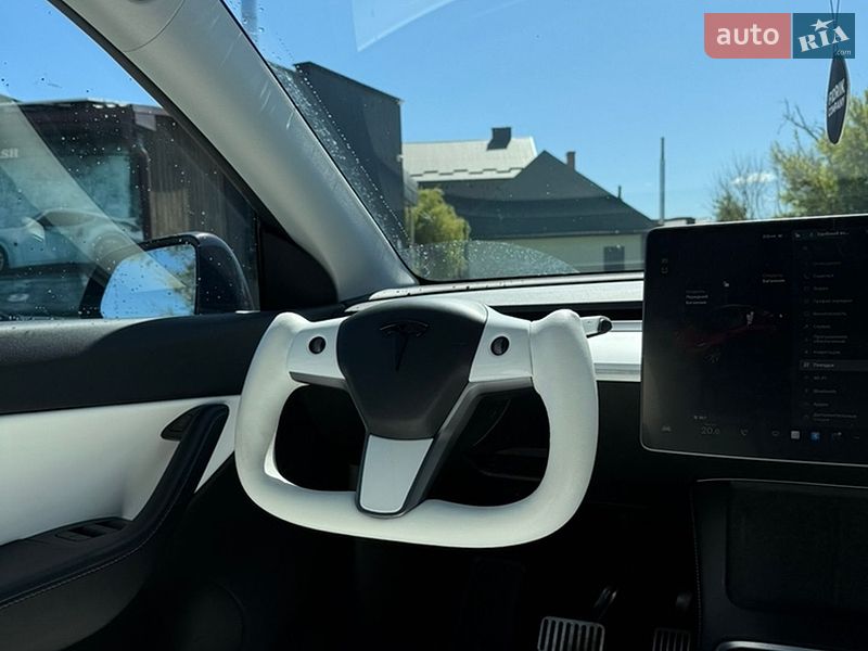 Внедорожник / Кроссовер Tesla Model Y 2021 в Старой Выжевке