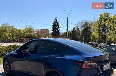 Позашляховик / Кросовер Tesla Model Y 2020 в Кременчуці