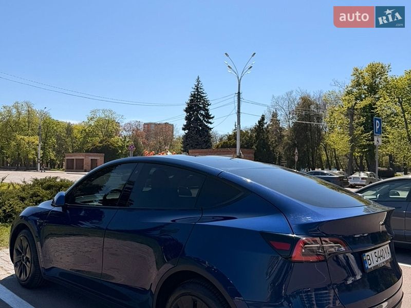 Позашляховик / Кросовер Tesla Model Y 2020 в Кременчуці