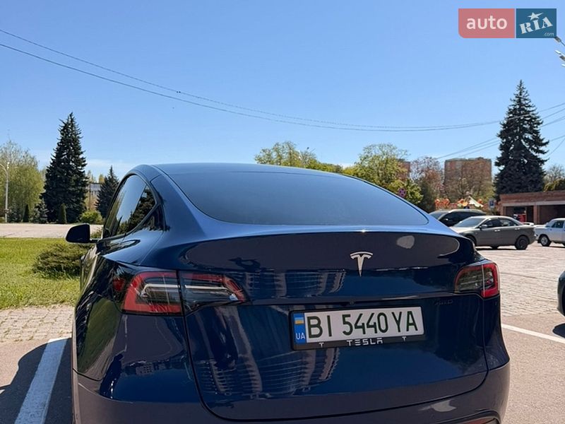 Позашляховик / Кросовер Tesla Model Y 2020 в Кременчуці