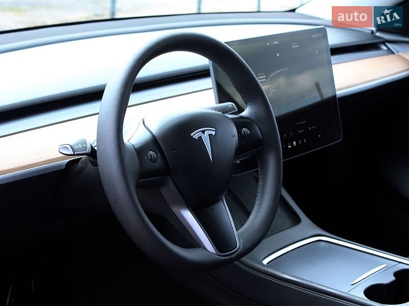 Позашляховик / Кросовер Tesla Model Y 2024 в Вінниці