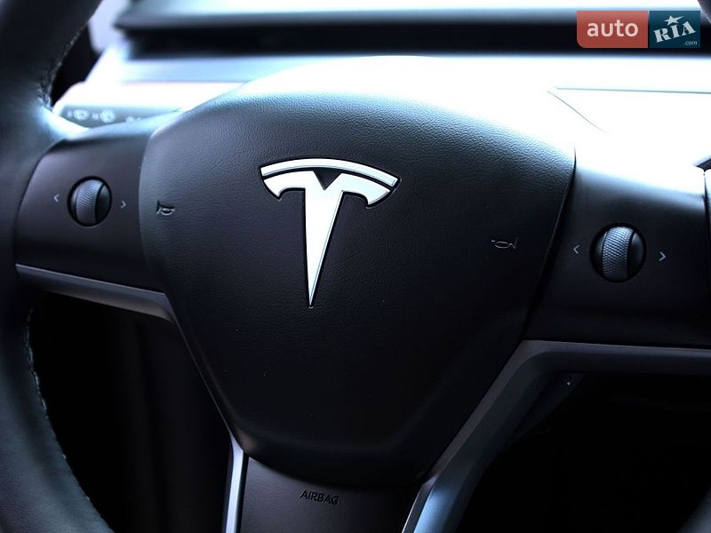 Позашляховик / Кросовер Tesla Model Y 2024 в Вінниці