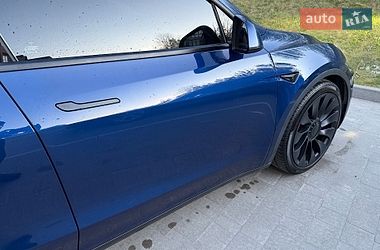 Внедорожник / Кроссовер Tesla Model Y 2021 в Львове