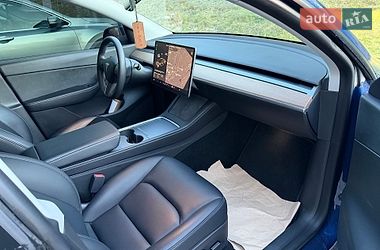 Внедорожник / Кроссовер Tesla Model Y 2021 в Львове