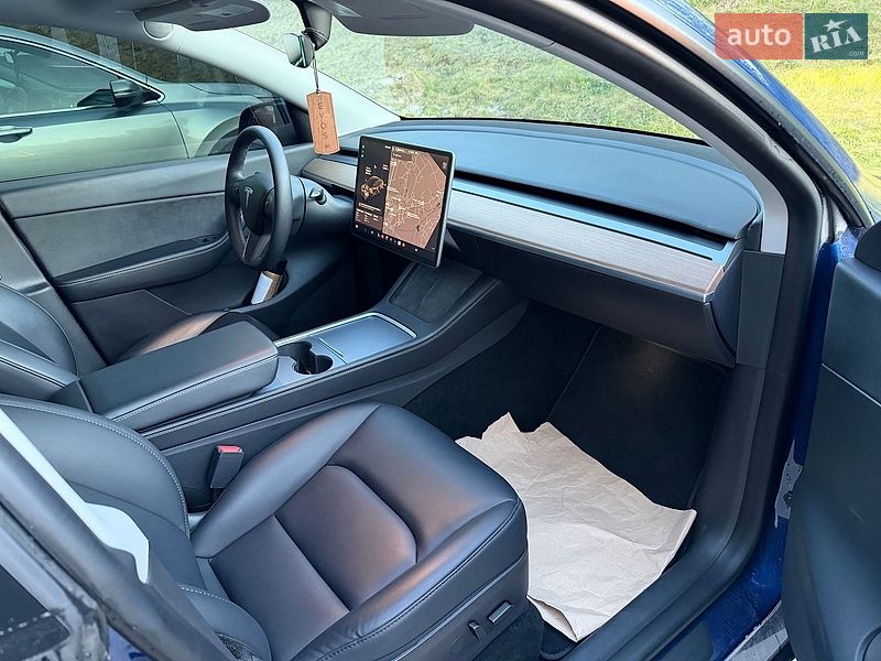 Внедорожник / Кроссовер Tesla Model Y 2021 в Львове