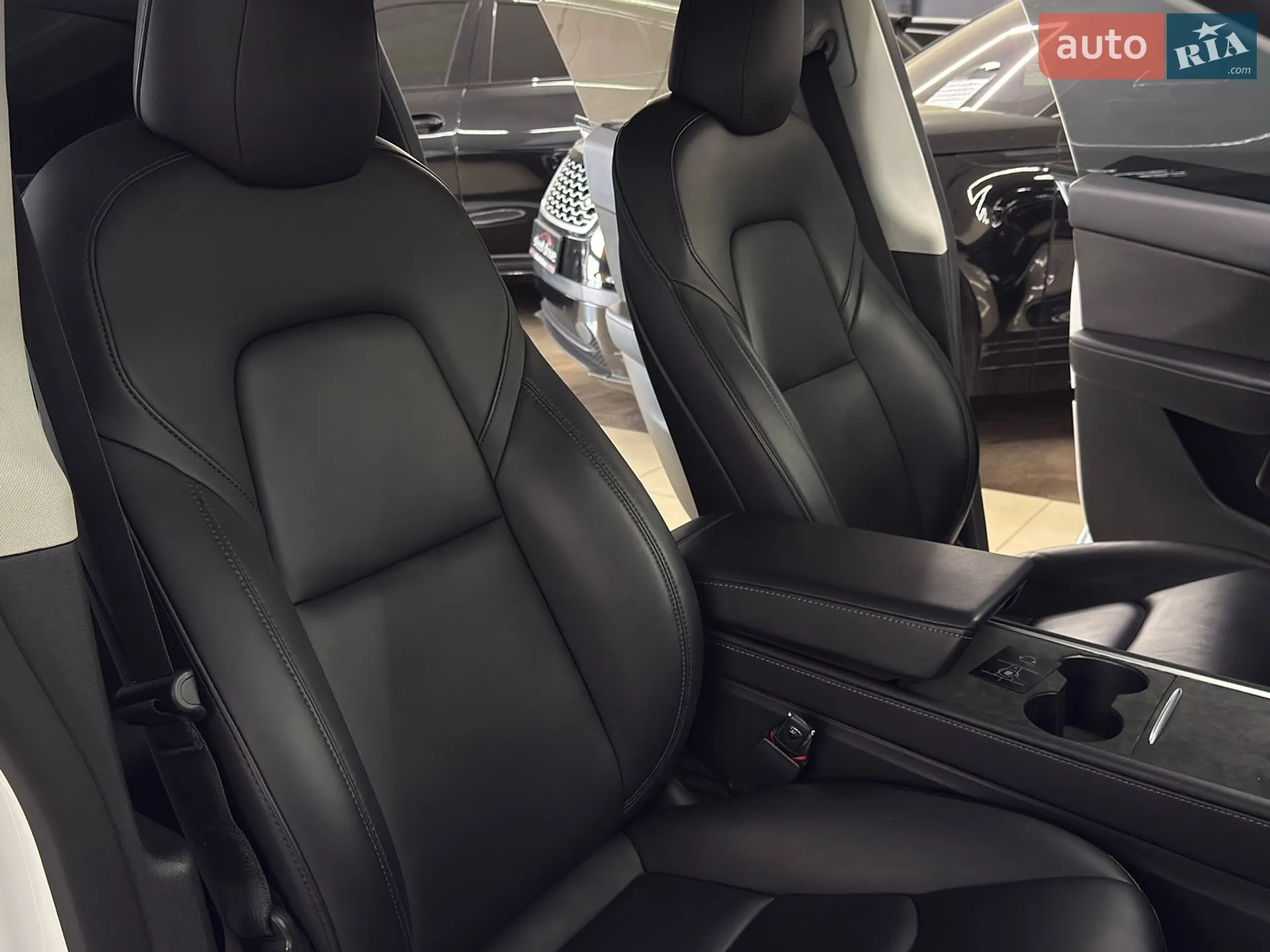 2022 Tesla Model Y - мініатюра 23